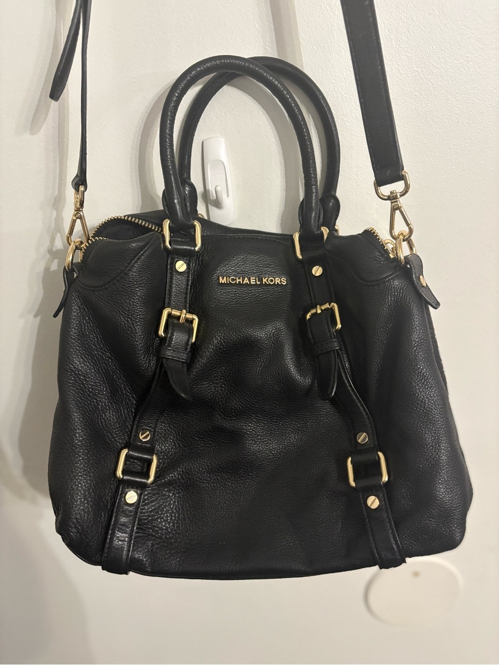 Michael Kors Black Bedfor Leather Satchel with Gold Hardware EUC - Picture 2 of 7
